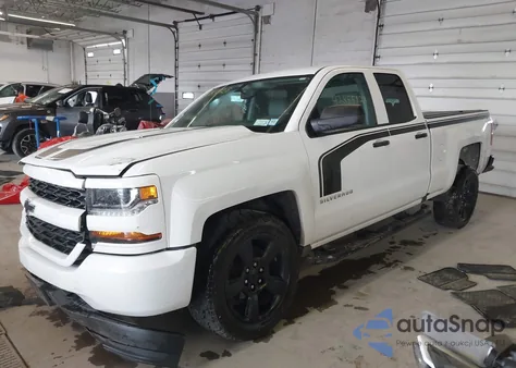 2017 Chevrolet Silverado K1500 Custom from USA, damaged, VIN 1GCVKPEC8HZ149386